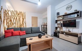 Central Athens Nest Boutique Kypseli